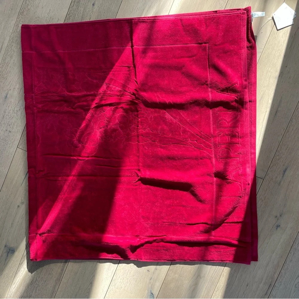 La Perla Red Towel